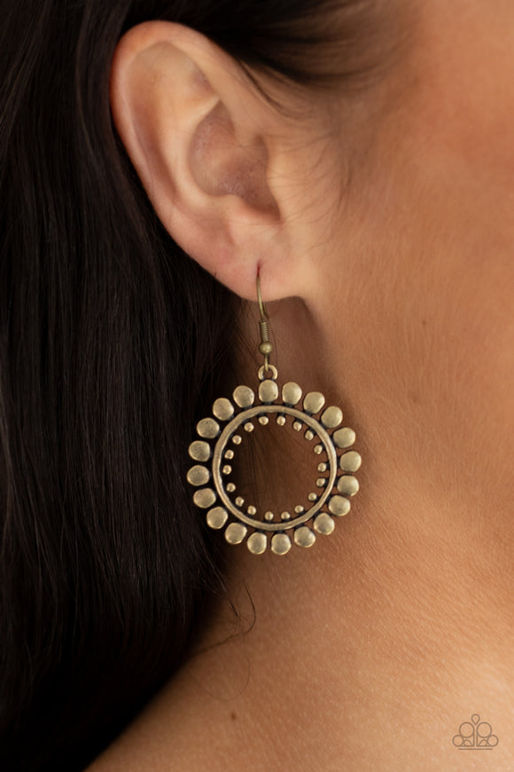 Radiating Radiance - Brass Earrings – Paparazzi Accessories