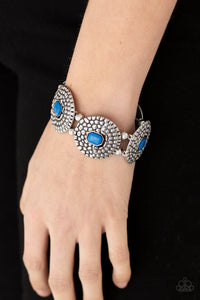 Prismatic Prowl - Blue Bracelet – Paparazzi Accessories