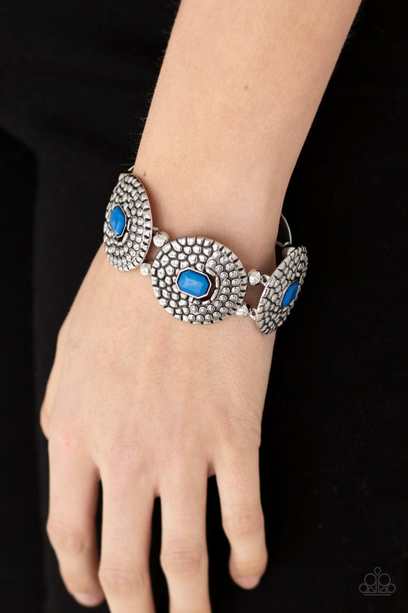 Prismatic Prowl - Blue Bracelet – Paparazzi Accessories