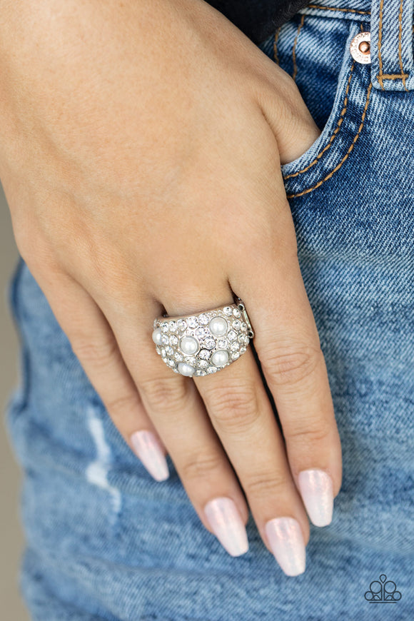 Gatsbys Girl - White Ring – Paparazzi Accessories