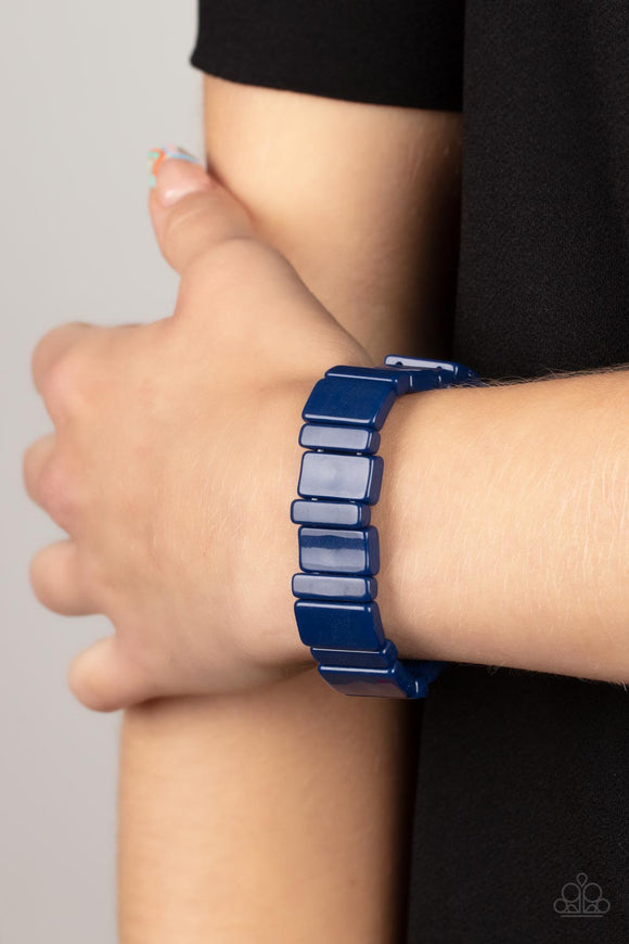 In Plain SIGHTSEER - Blue Bracelet – Paparazzi Accessories